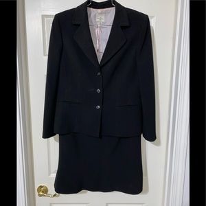 Anne Klein black dress suit. Size 12. VGUC